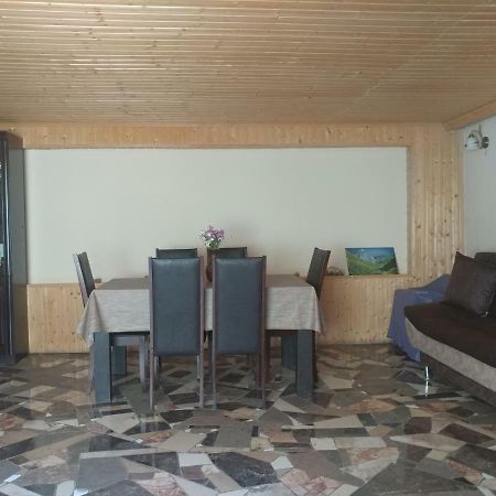 Lali'S Guest House In Juta Εξωτερικό φωτογραφία